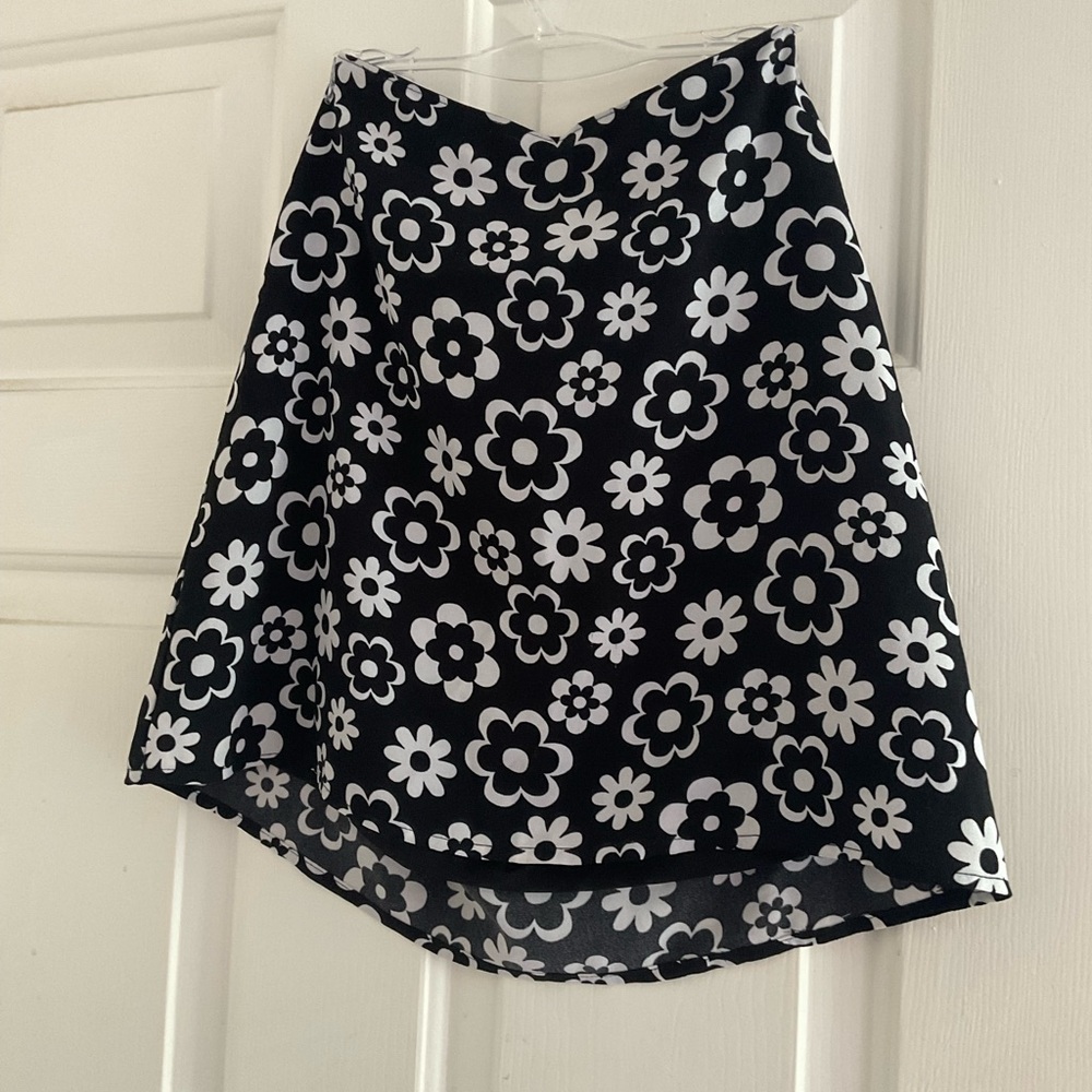 Holistic 70s flowers skirt